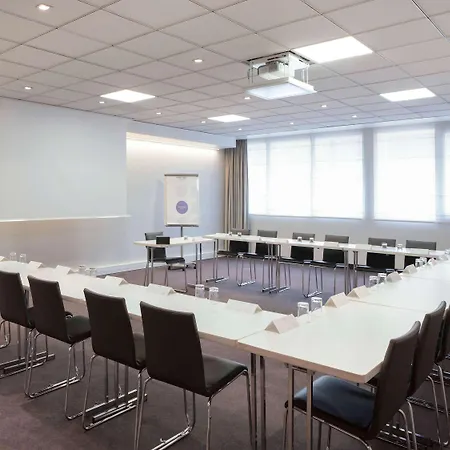 Novotel Château De Hotel 4*