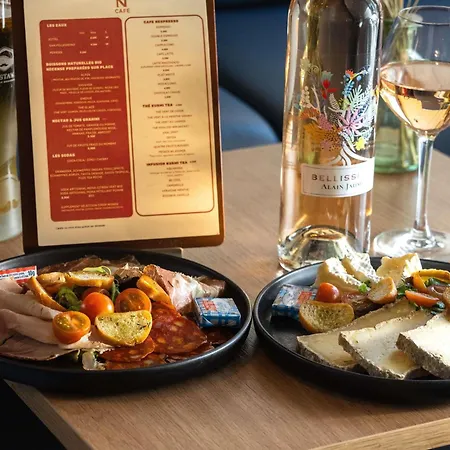 Szálloda Novotel Chateau De