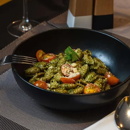 Novotel Chateau De Szálloda 4*