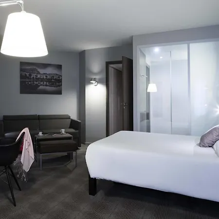 ノボテル シャトー ドゥ ヴェルサイユ 4*