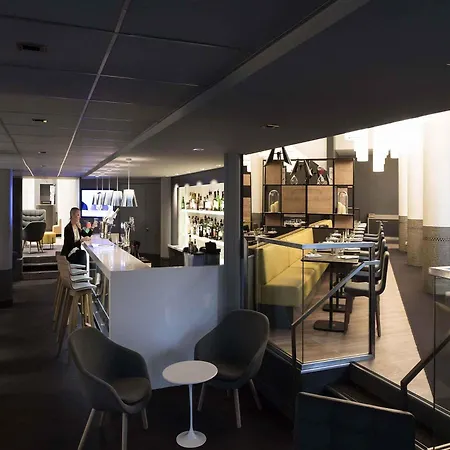 Szálloda Novotel Chateau De