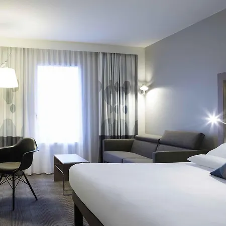 Novotel Chateau De Hotell