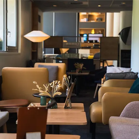 Novotel Château De 4*