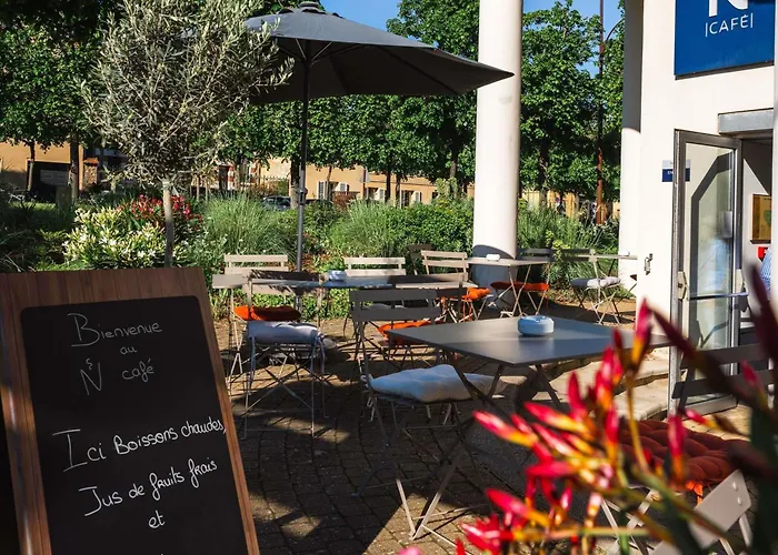 Novotel Chateau De Szálloda 4*