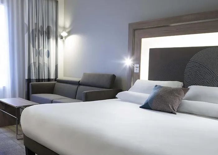 Novotel Château De 4*